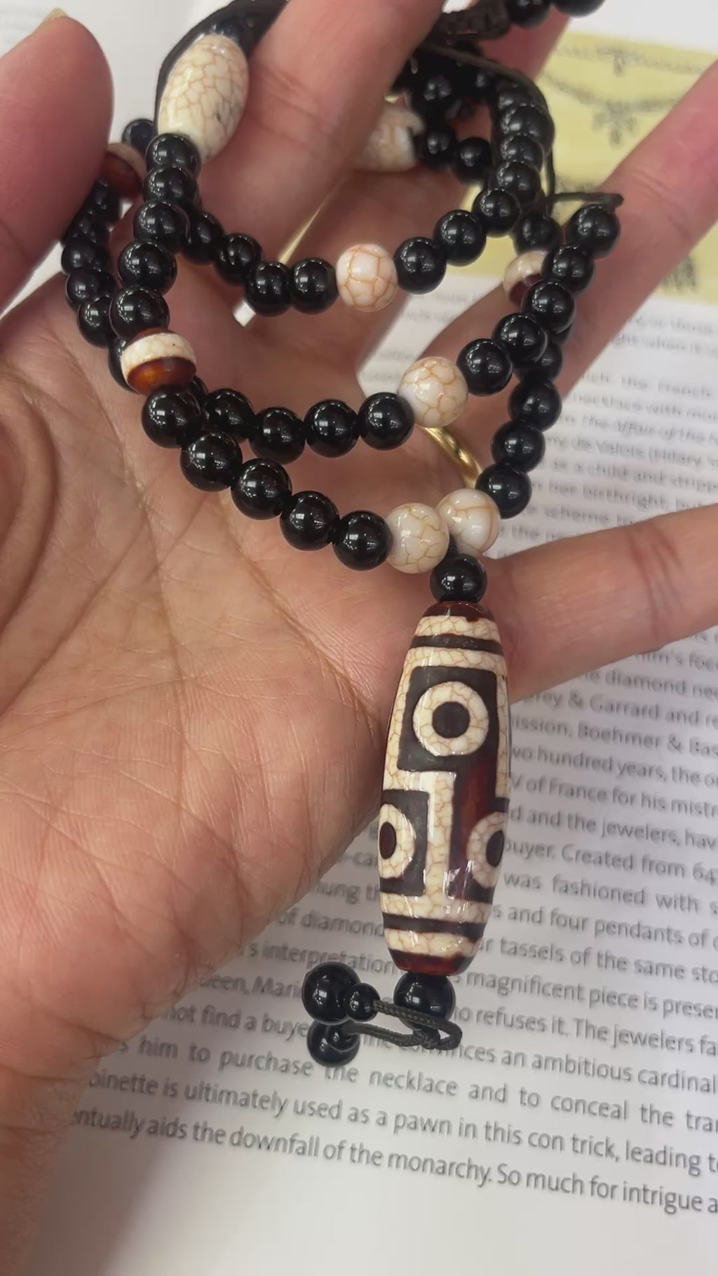 Vintage Tibetan Agate Dzi Style Pendant Necklace