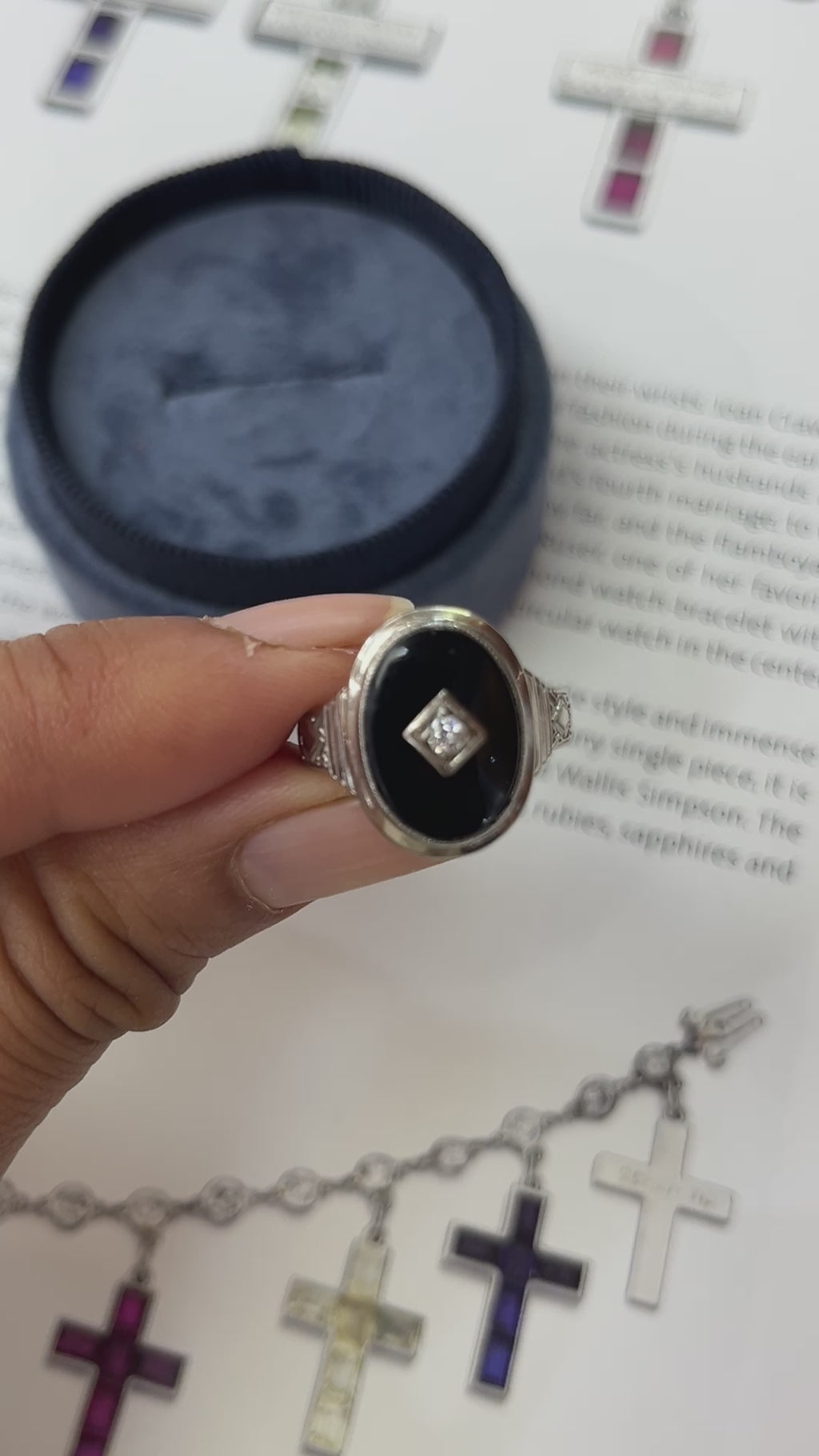 Antique Art Deco 14K White Gold Onyx & Diamond Ring