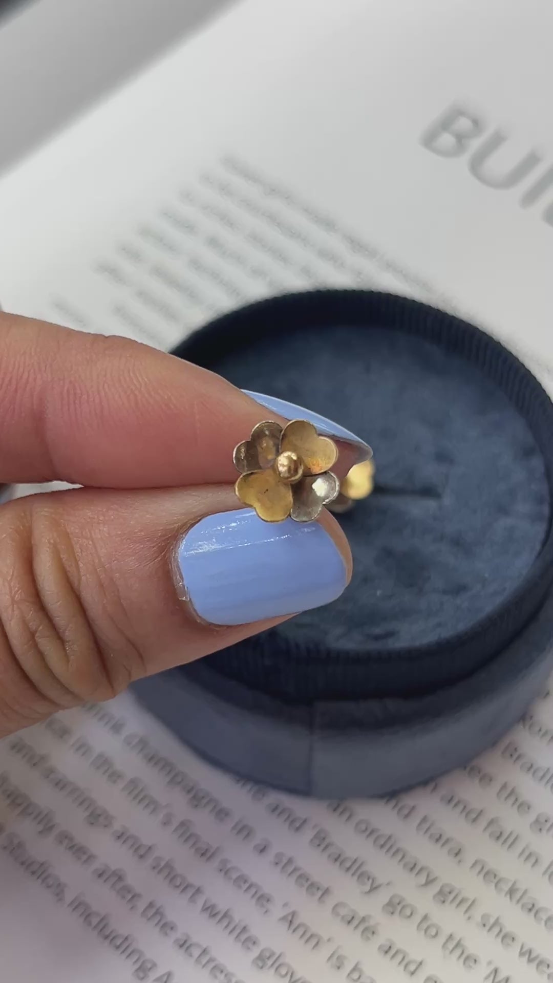 Vintage 14K Two Tone Gold Flower Studs