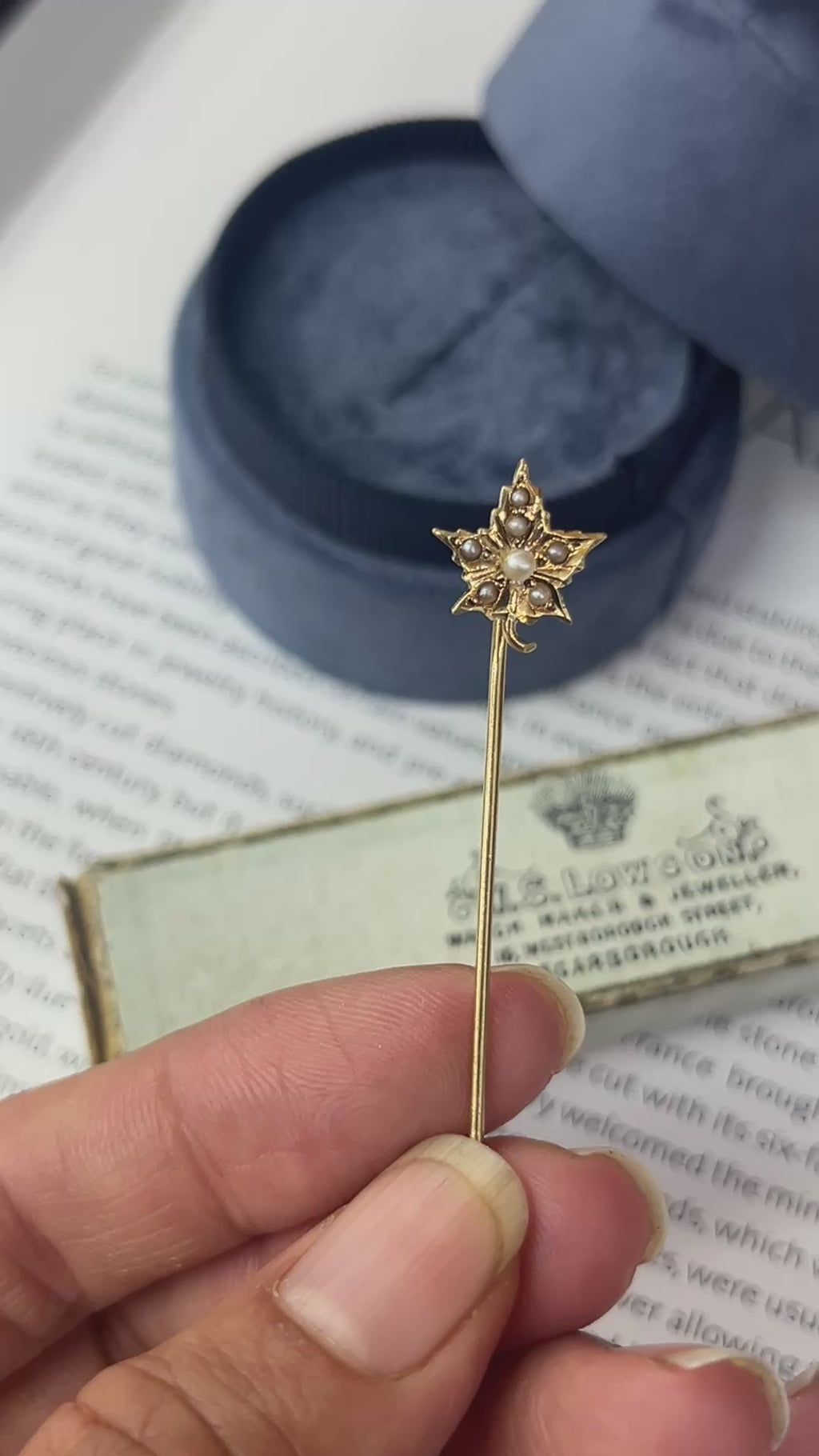 Vintage 14K Yellow Gold Pearl Leaf Stick Pin.