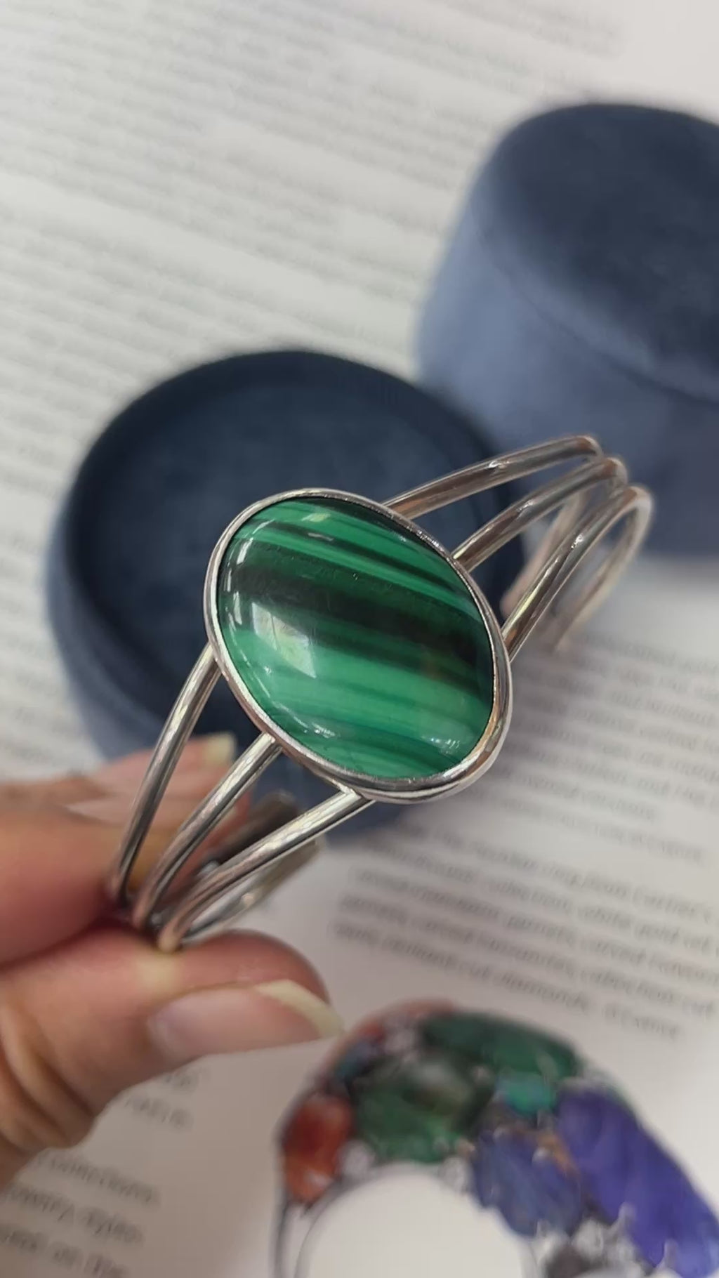 Vintage Mexico Sterling Silver Maclackit Bangle