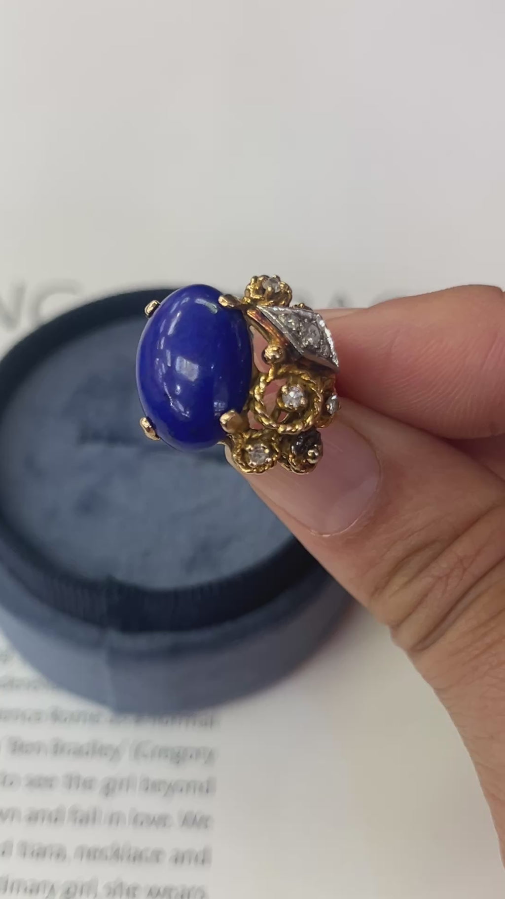 Vintage 14K Yellow Gold Lapis Lazuli & Diamond Artistic Ring