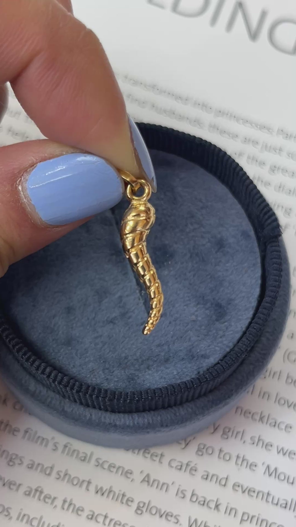 Vintage 18K Yellow Gold Twist Italian Horn Charm