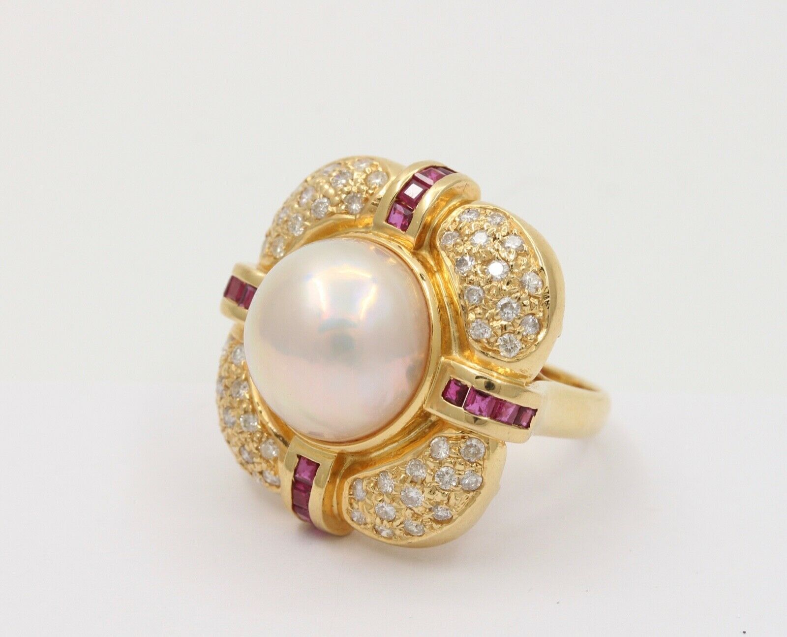 Vintage Mabe Pearl Diamonds Rubies 18K Yellow Gold Ring