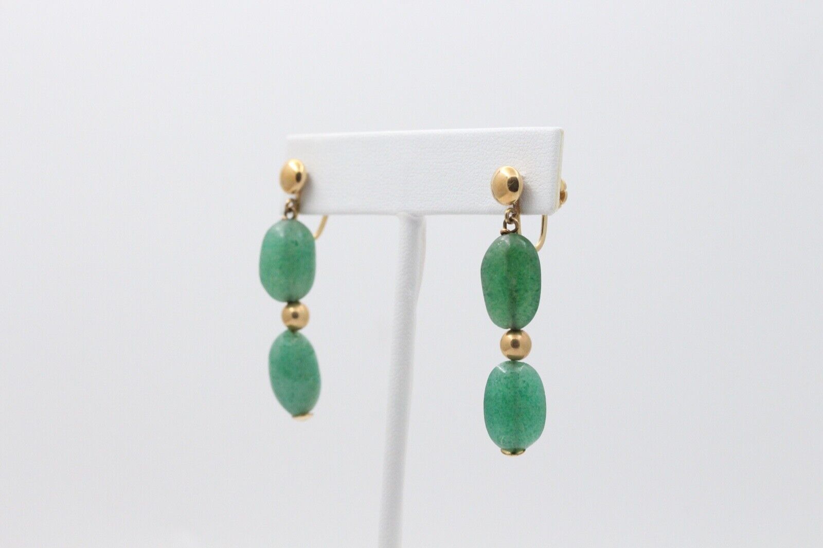 Vintage 14K Yellow Gold Aventurine Dangling Earrings