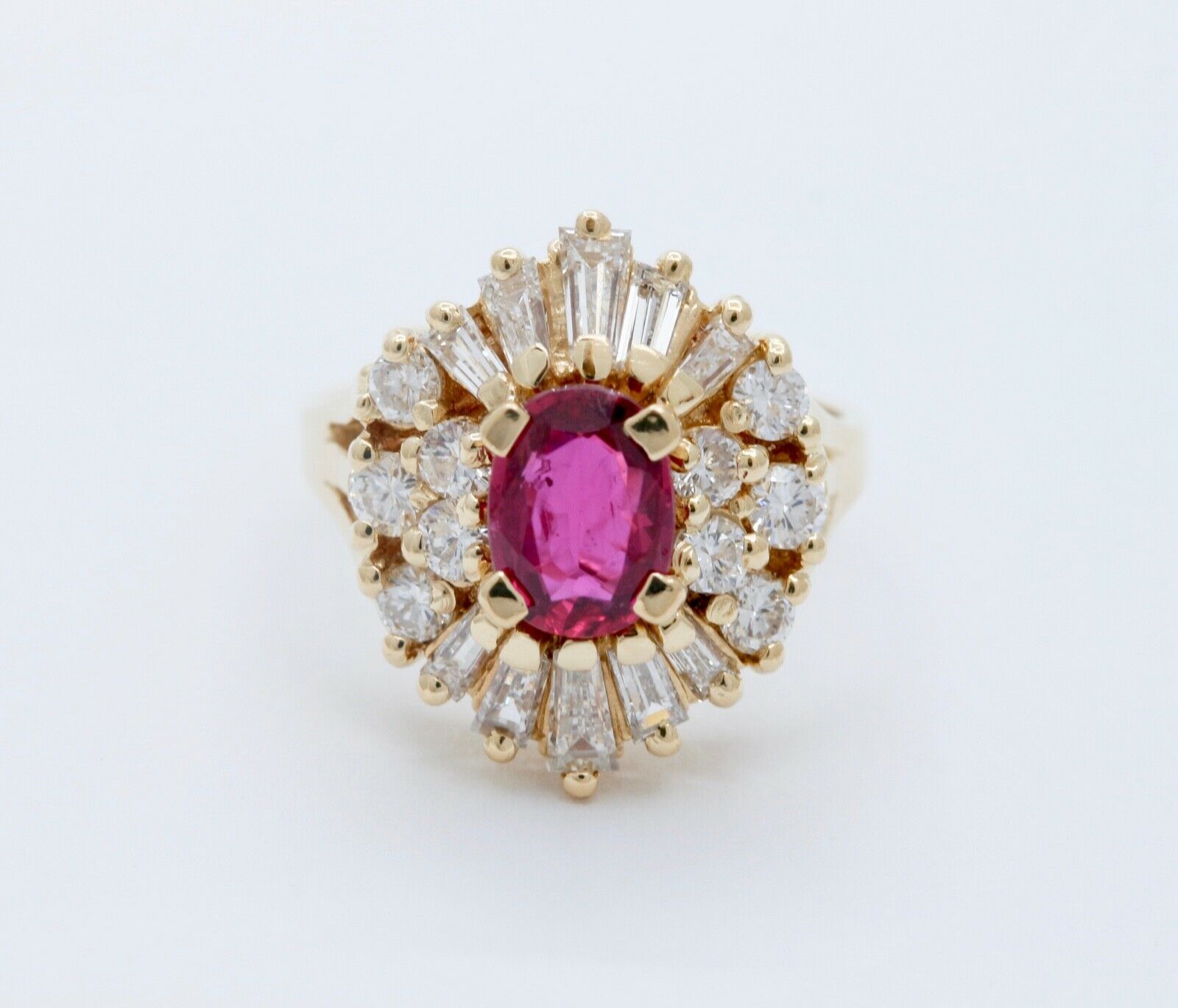 Elegant Ruby Diamonds 18K Yellow Gold Vintage Cluster Ring