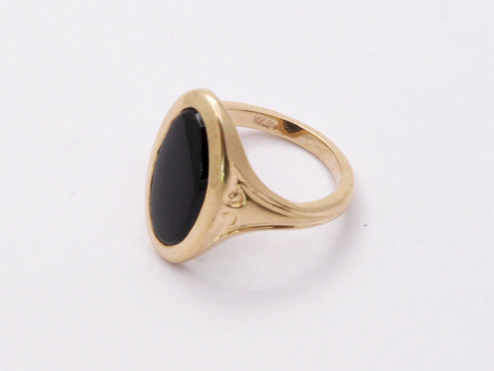 Vintage Black Onyx Signet 14K Yellow Gold Unisex Ring