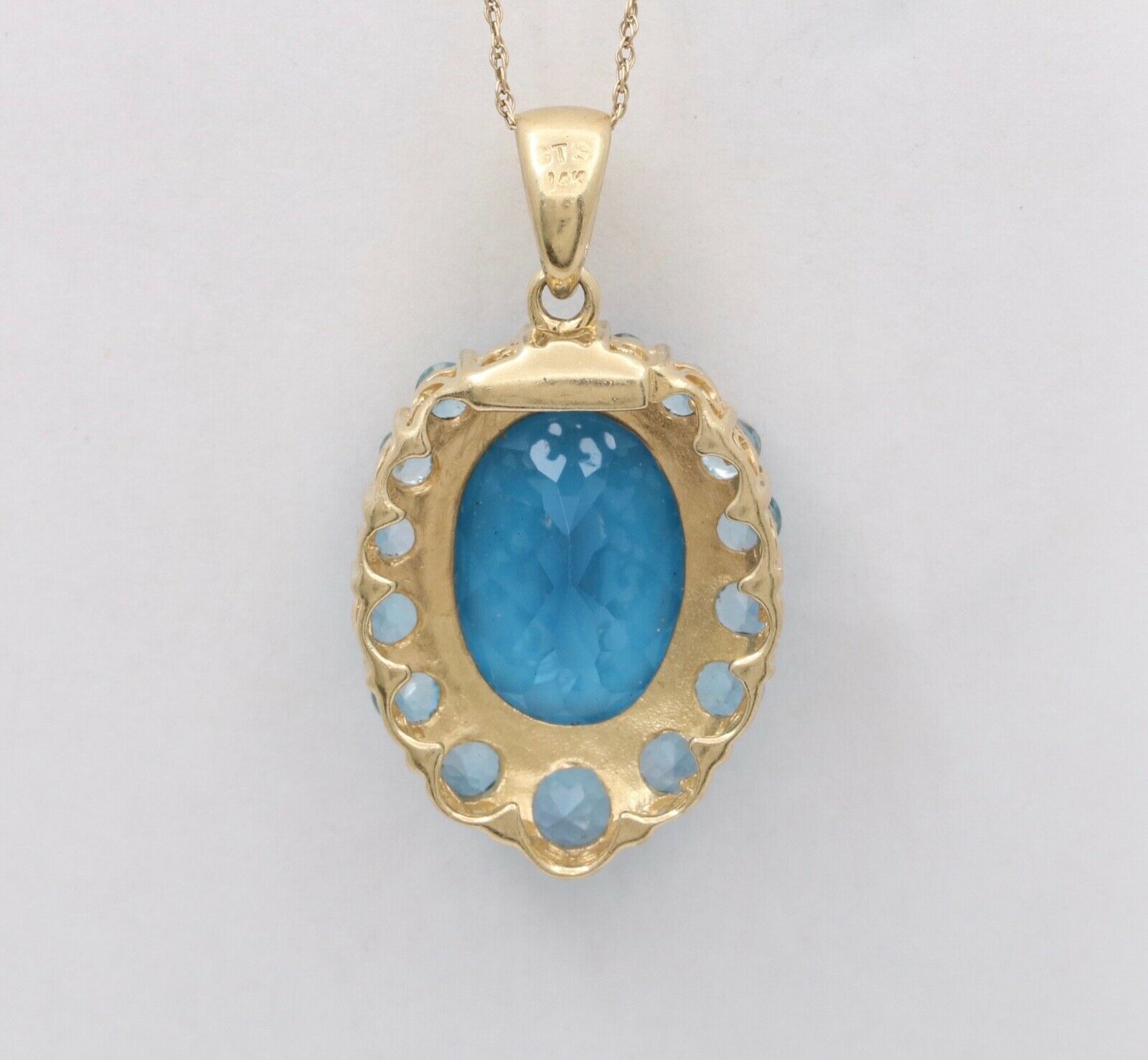 Vintage London Blue Topaz 14K Yellow Gold Pendant
