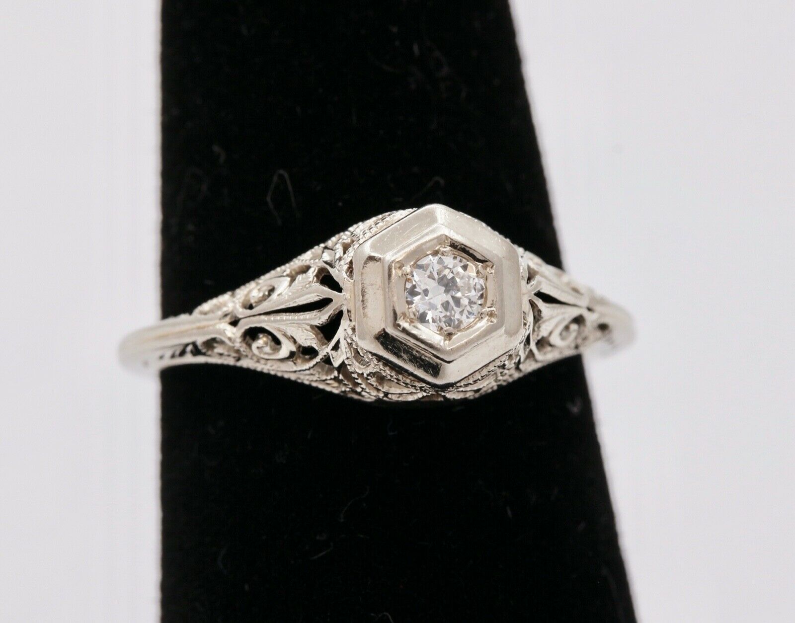 Art Deco Ladies Geometric Diamond 18K White Gold Ring