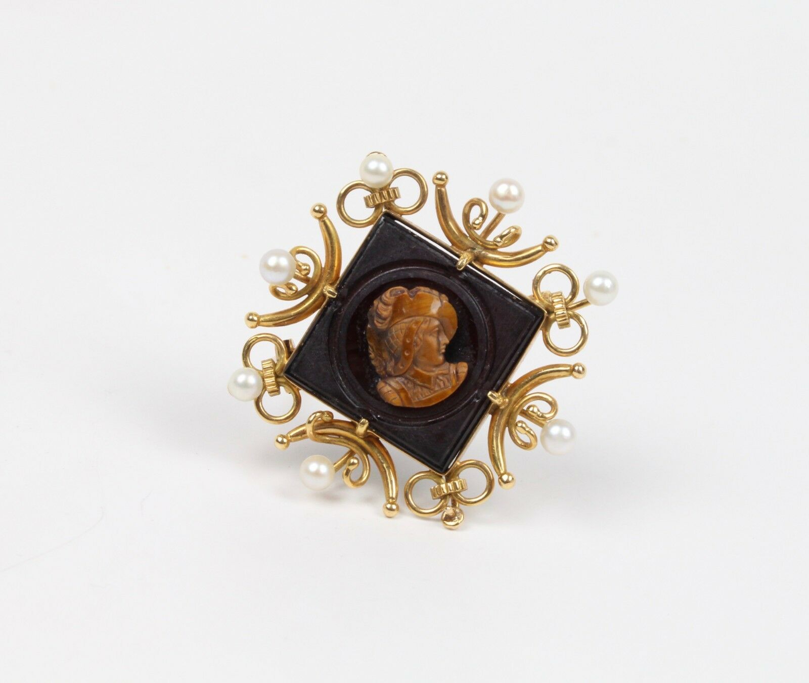 Vintage 18K Yellow Gold Tigers Eye Pearl Carving Brooch