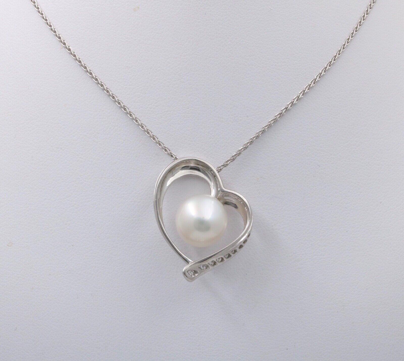 Vintage South Sea Pearl Diamonds 18K White Gold Pendant and Chain