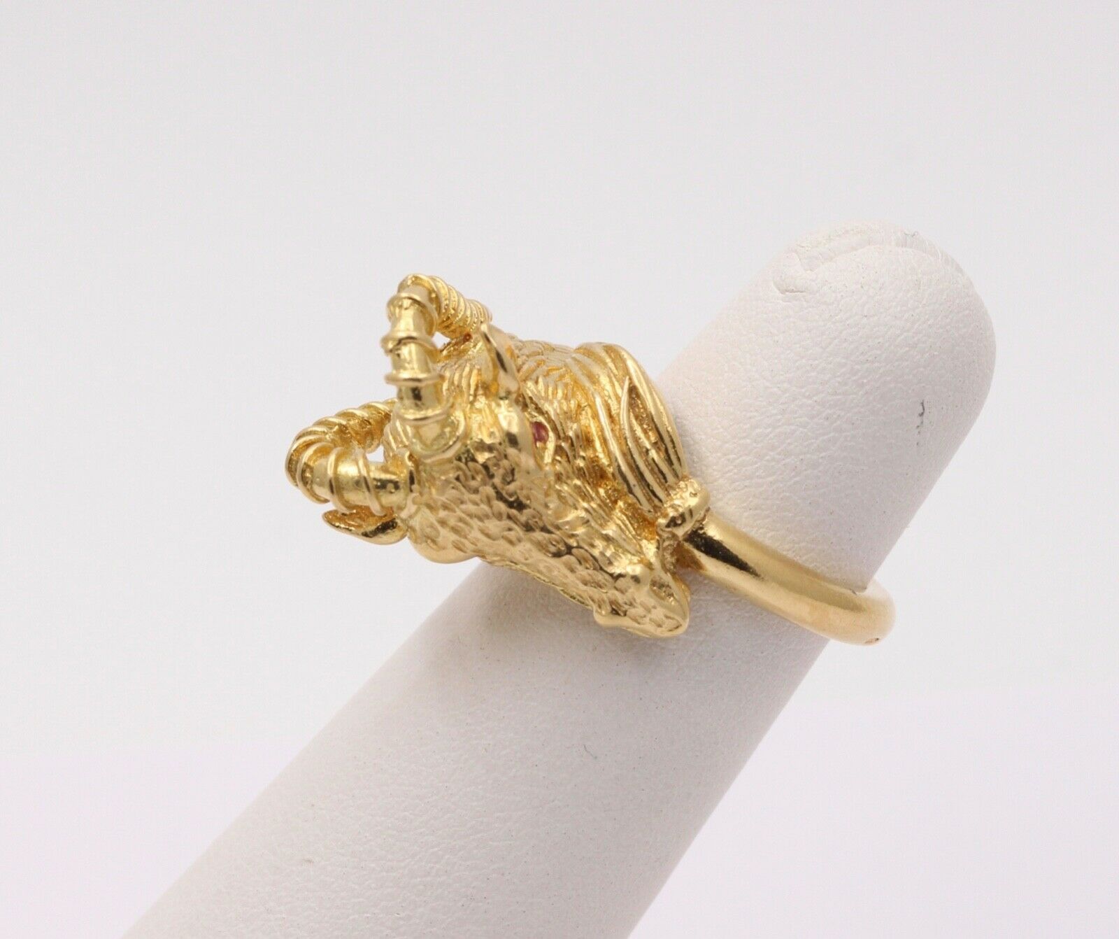 Vintage 18K Yellow Gold Ram Head Italian Ring, Zodiac Capricorn Aries Ring