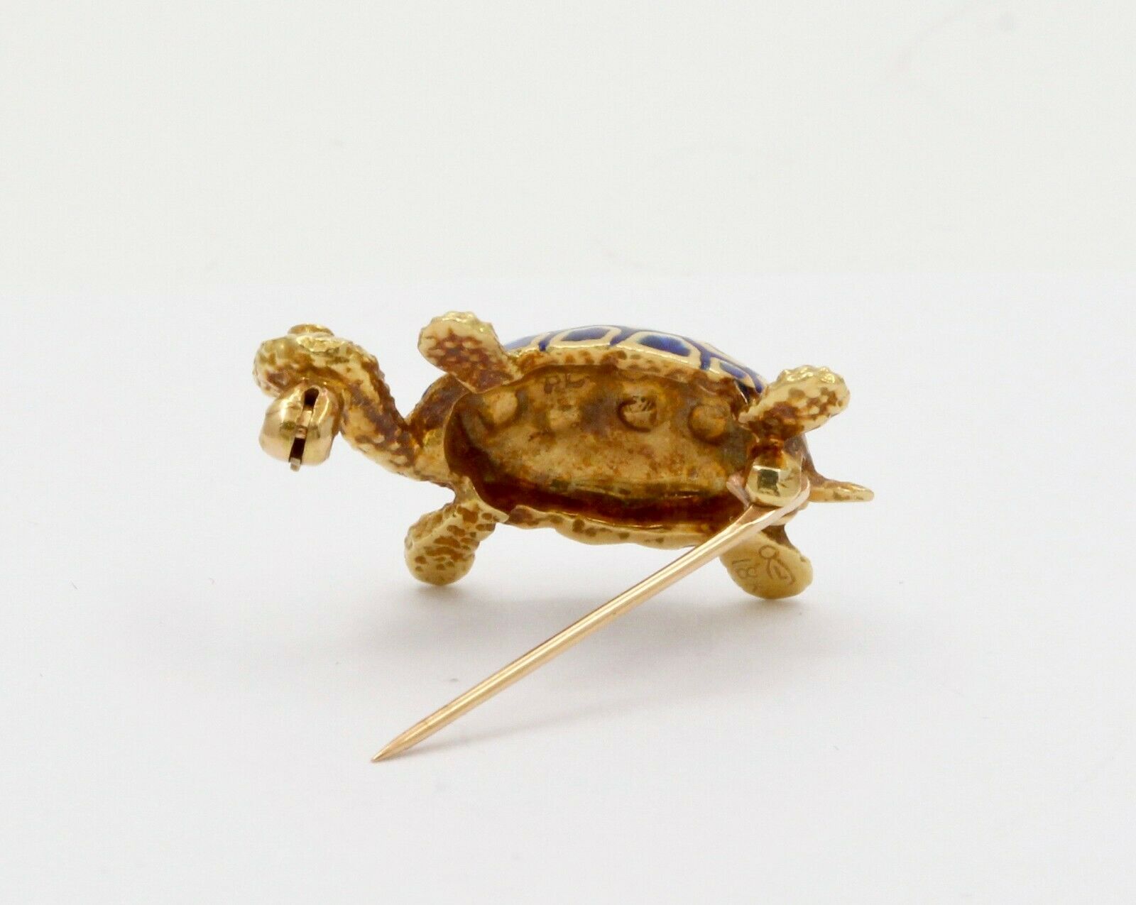 Cute Vintage 18K Yellow Gold Blue Enamel Turtle Pin