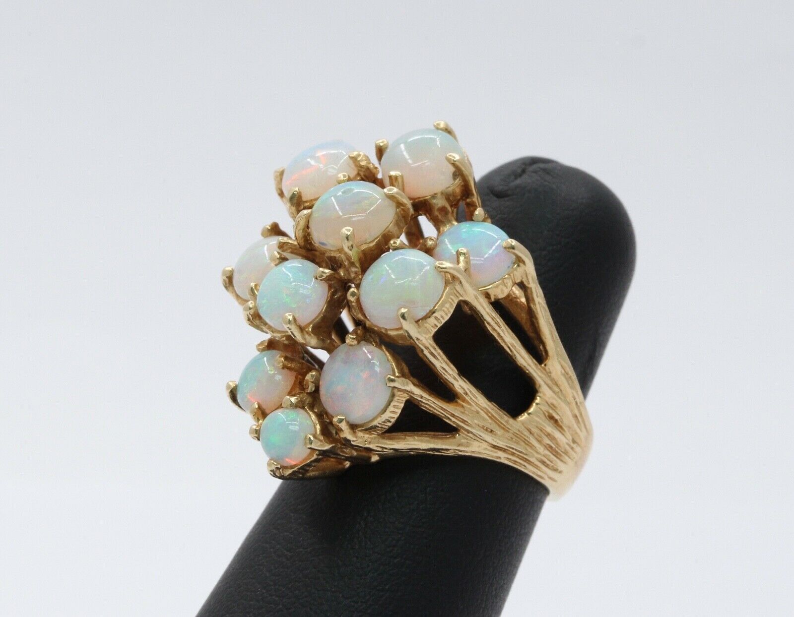 Vintage Ladies Opals 14K Yellow Gold Cocktail Cluster Ring