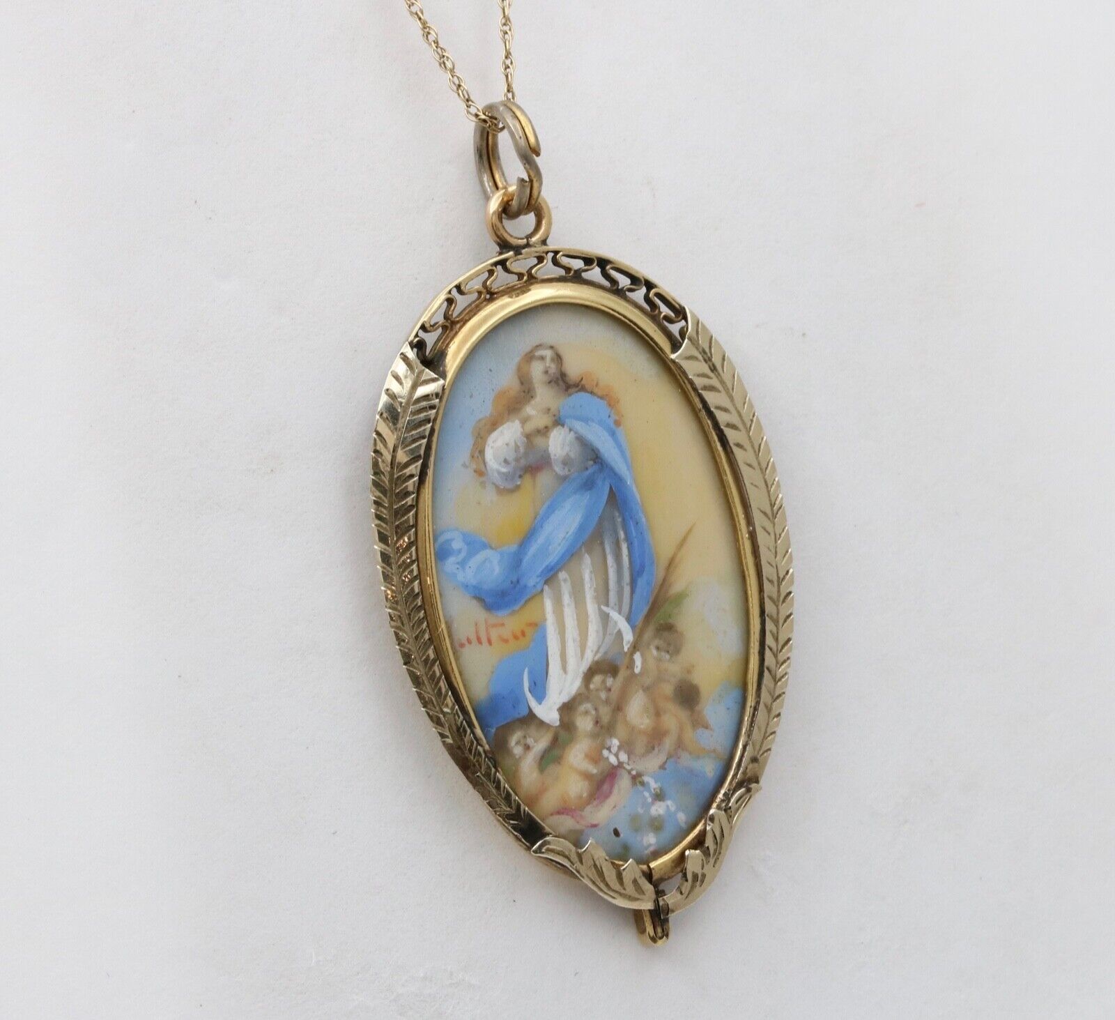 Antique Virgin Mary and Cherubs Portrait 18K YG WG Pendant