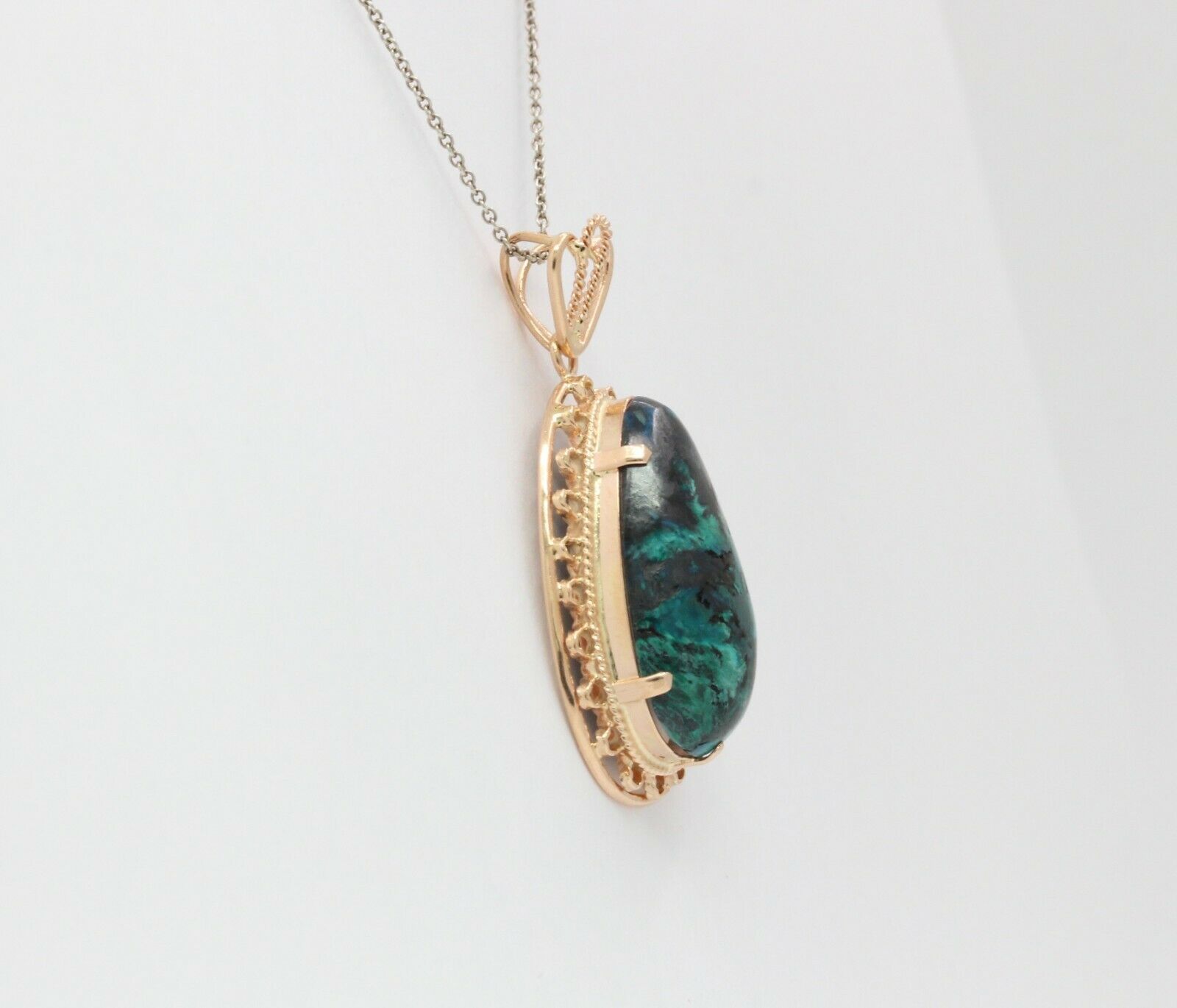 Vintage 14K Yellow Gold Turquoise Pendant