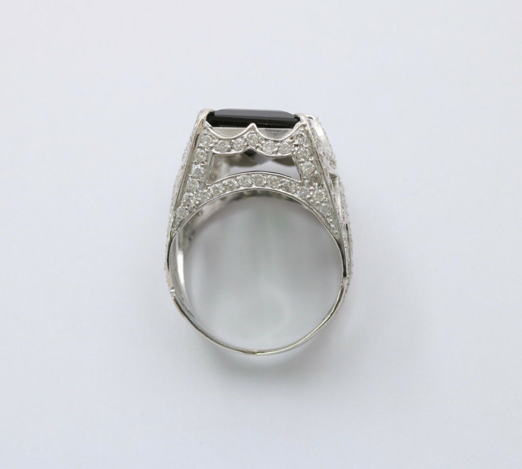 Vintage Elegant Green Tourmaline Diamonds 18K White Gold Ring