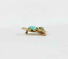 Load image into Gallery viewer, Vintage Turquoise Cat Brooch 14K Yellow Gold
