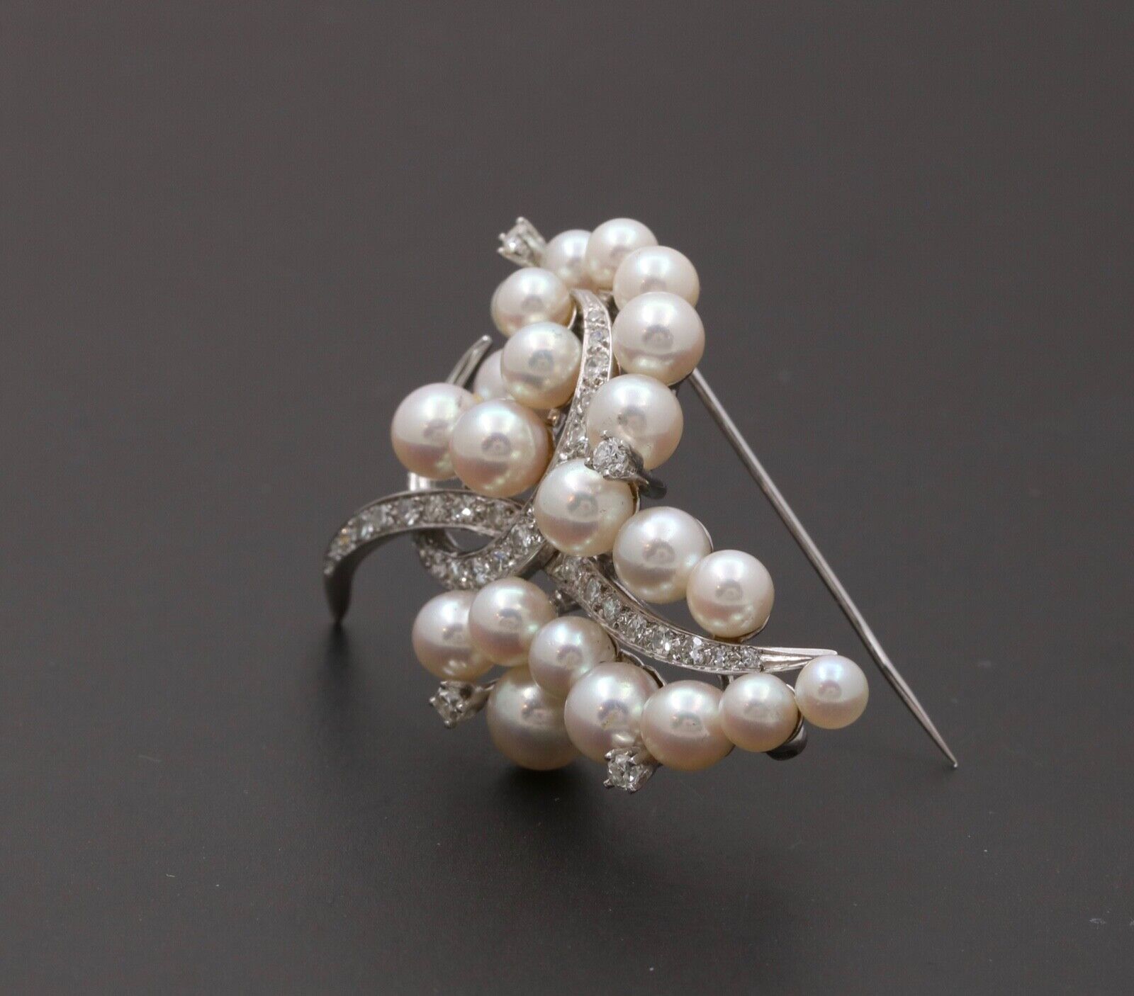 Elegant Vintage 14K Gold Diamond and Pearl Brooch