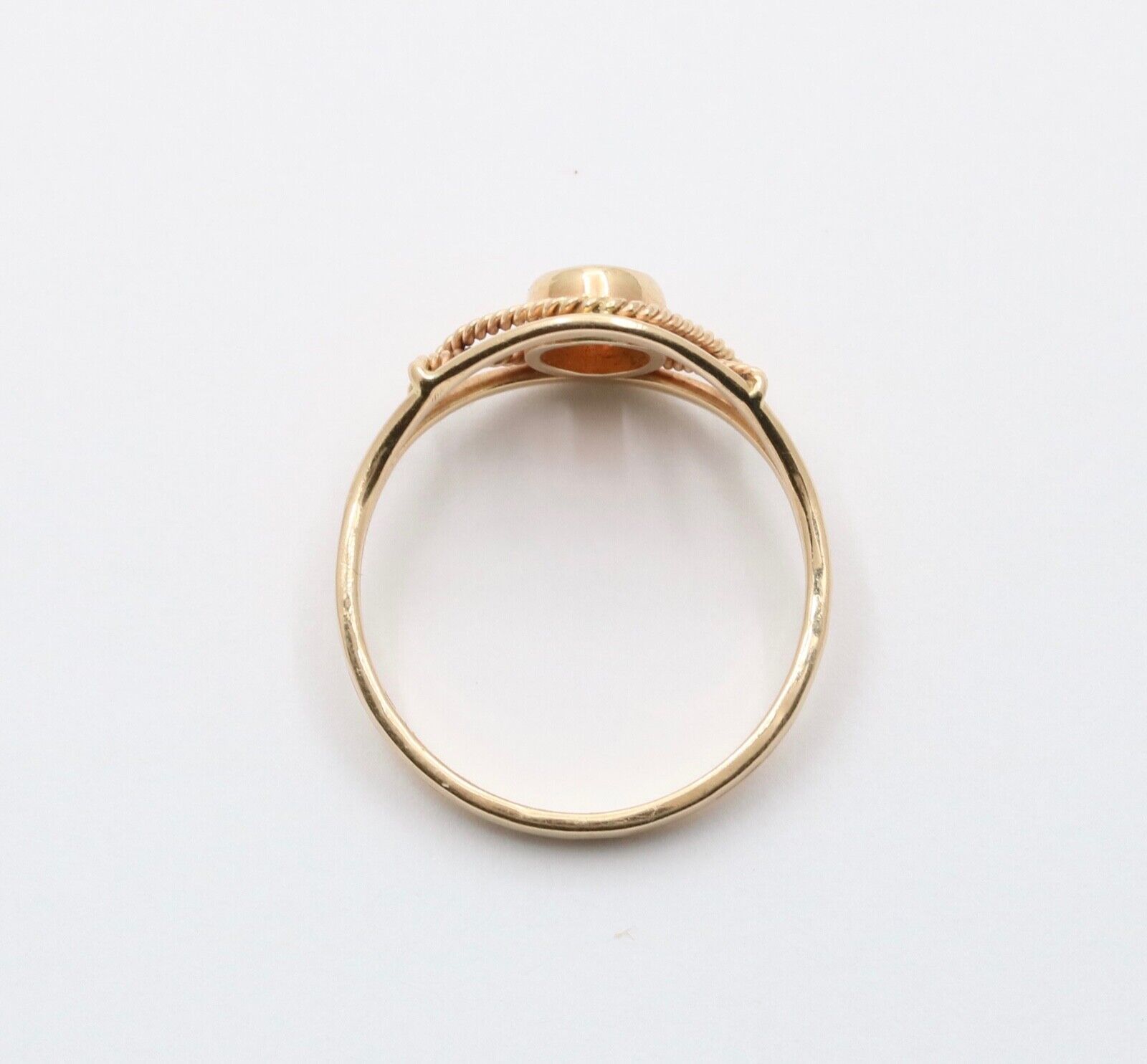 Cool Vintage Opal 14K Yellow Gold Ring