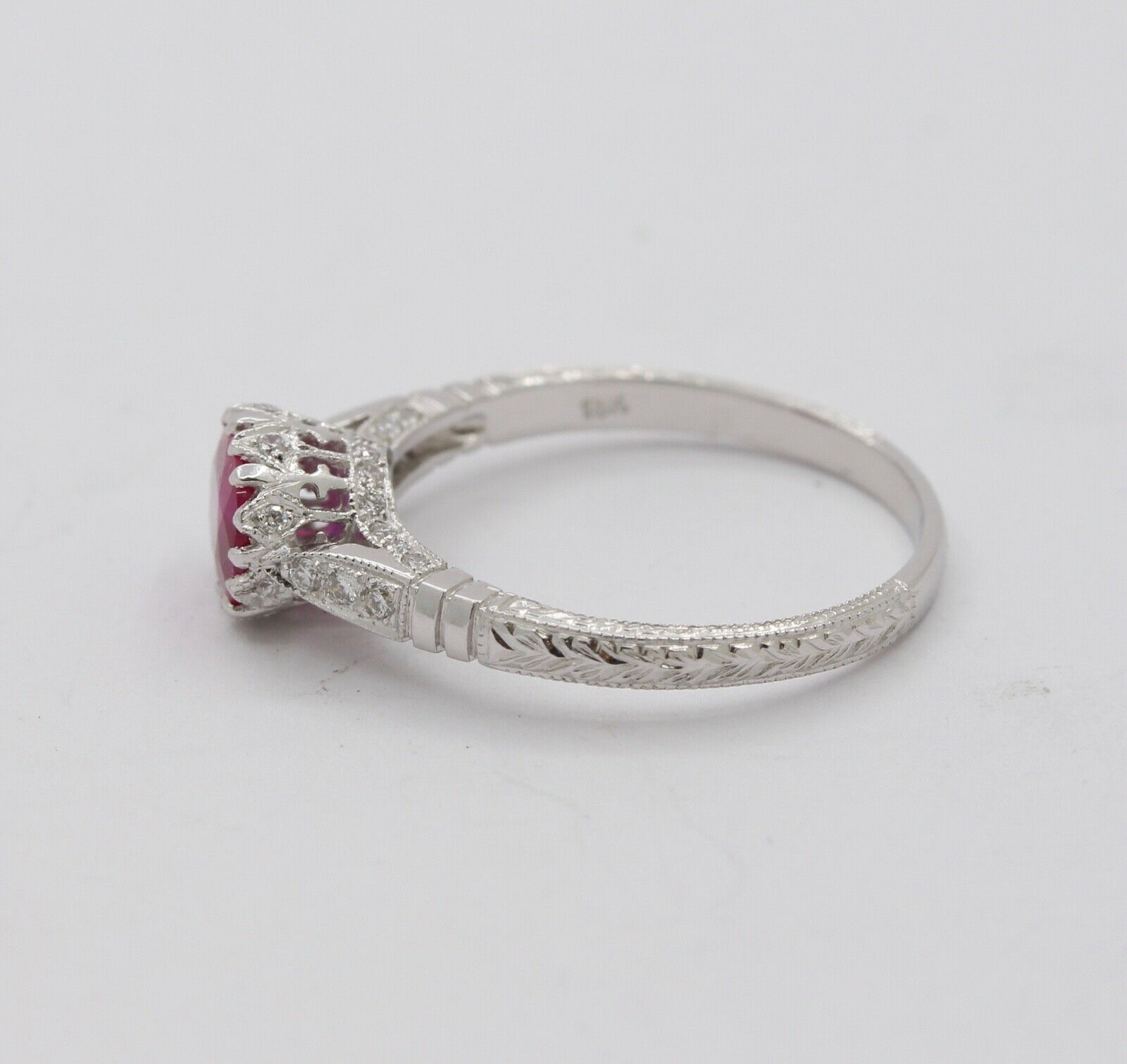 Beautiful Burmese Ruby Diamonds Ring