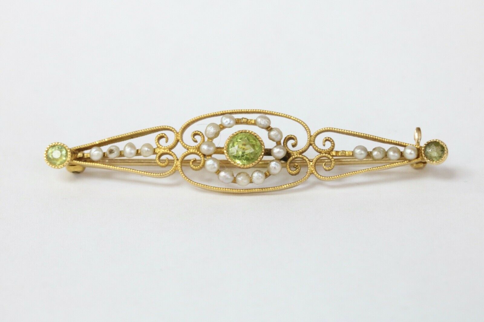 Art Nouveau Peridot & Button Pearl Gold Bar Pin