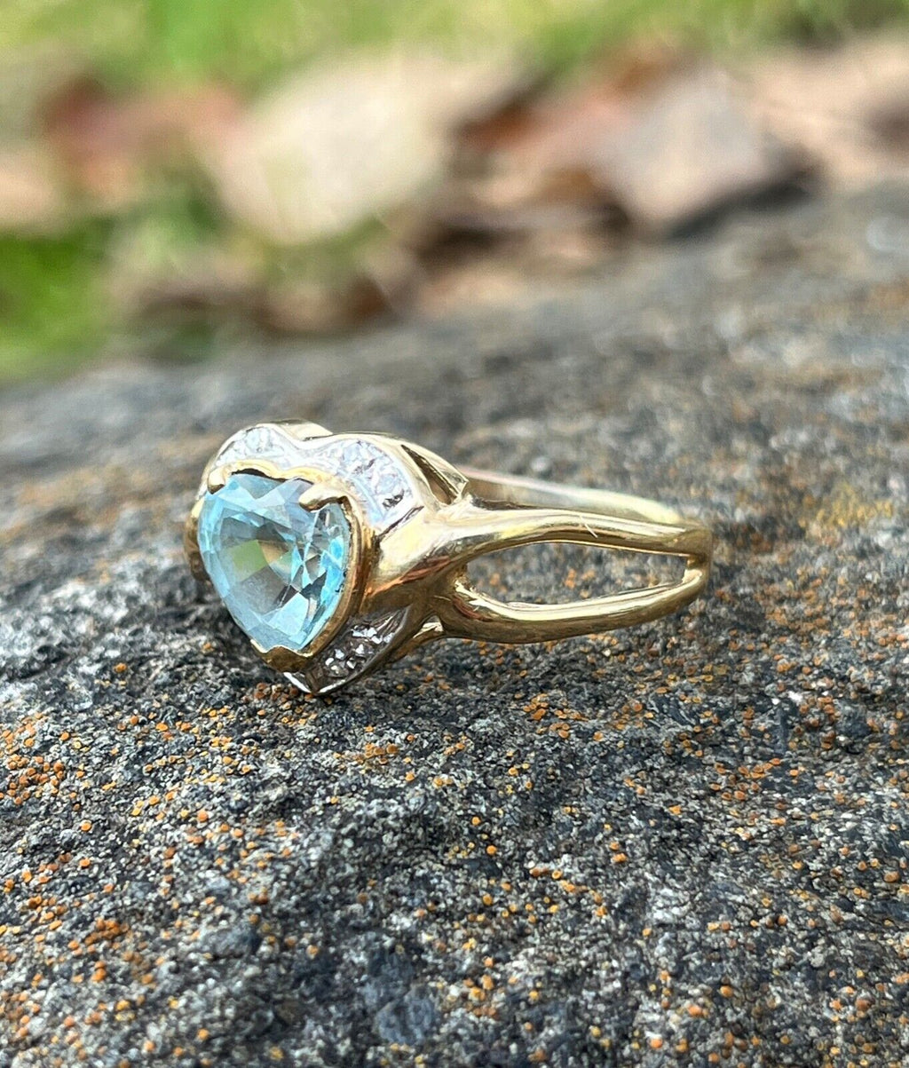 Vintage Heart Blue Topaz & Diamond 14K Yellow Gold Ring
