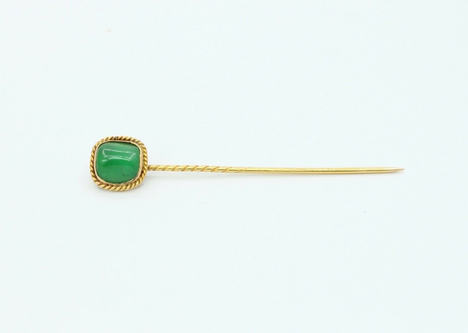 Vintage 18K Yellow Gold Rope Filagree Natural Jade Stick Pin