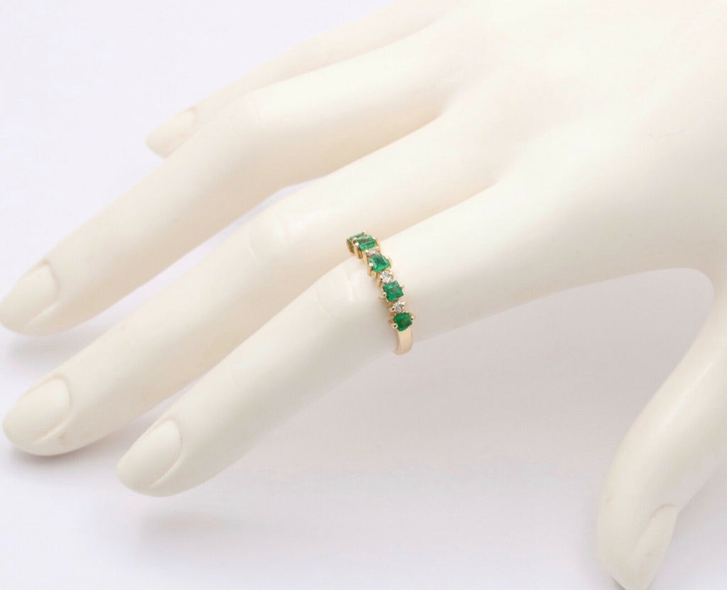 Vintage Emerald Diamonds 14K Yellow Gold Ring Band