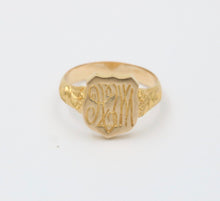 Load image into Gallery viewer, Antique Art Deco 14K Gold Shield Signet Ring, Ring Band
