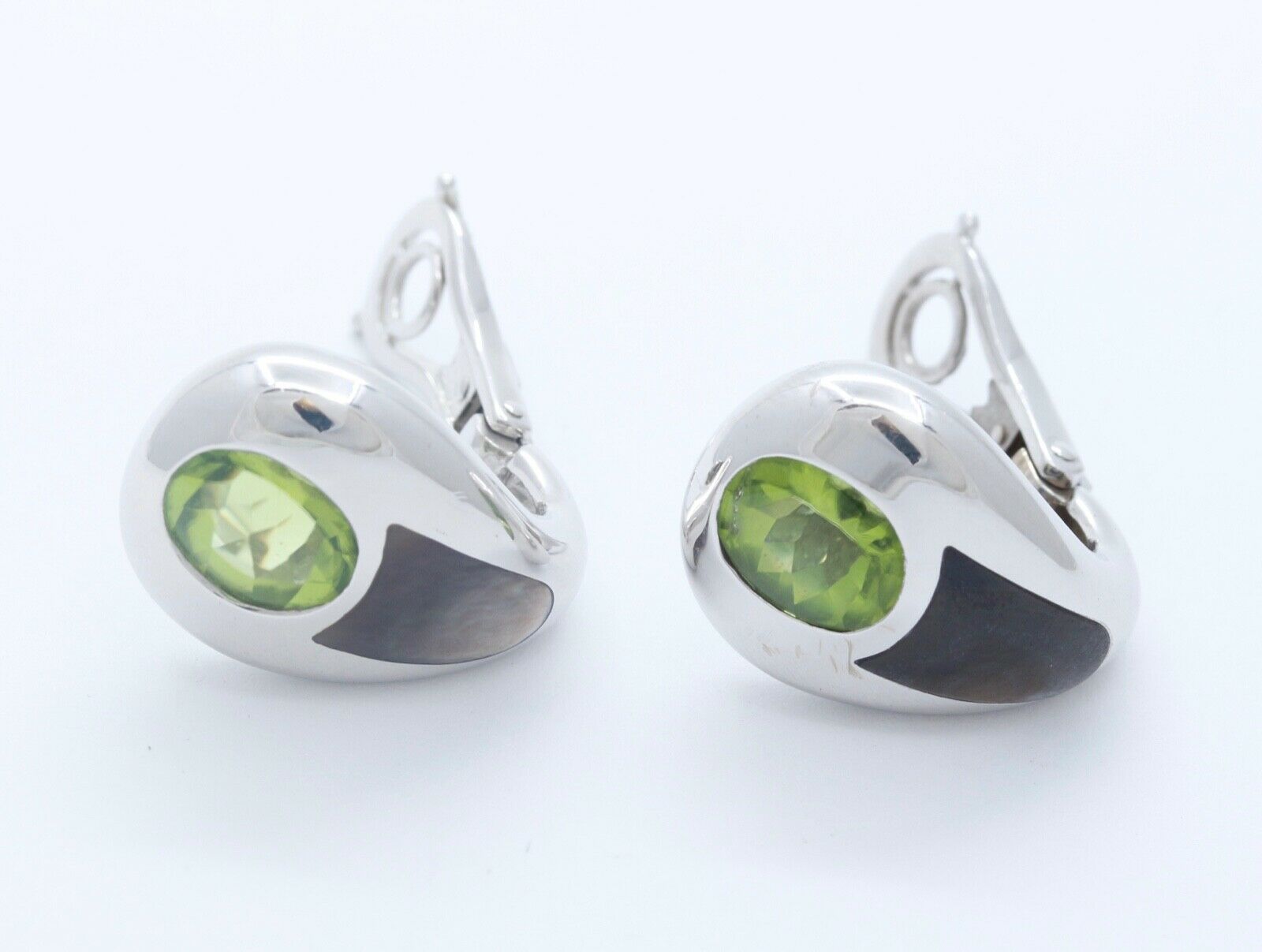 Mauboussin Vintage 18K White Gold Peridot Mother of Pearl Earrings