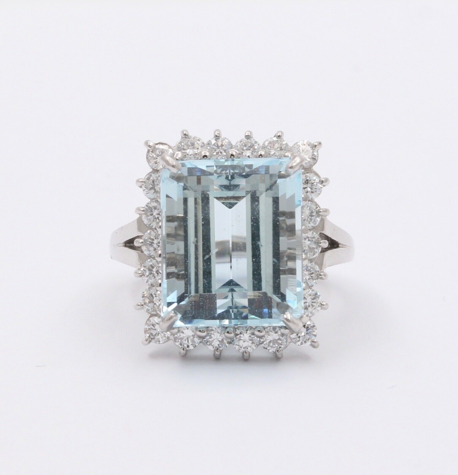Vintage Aquamarine Diamonds Platinum Ring