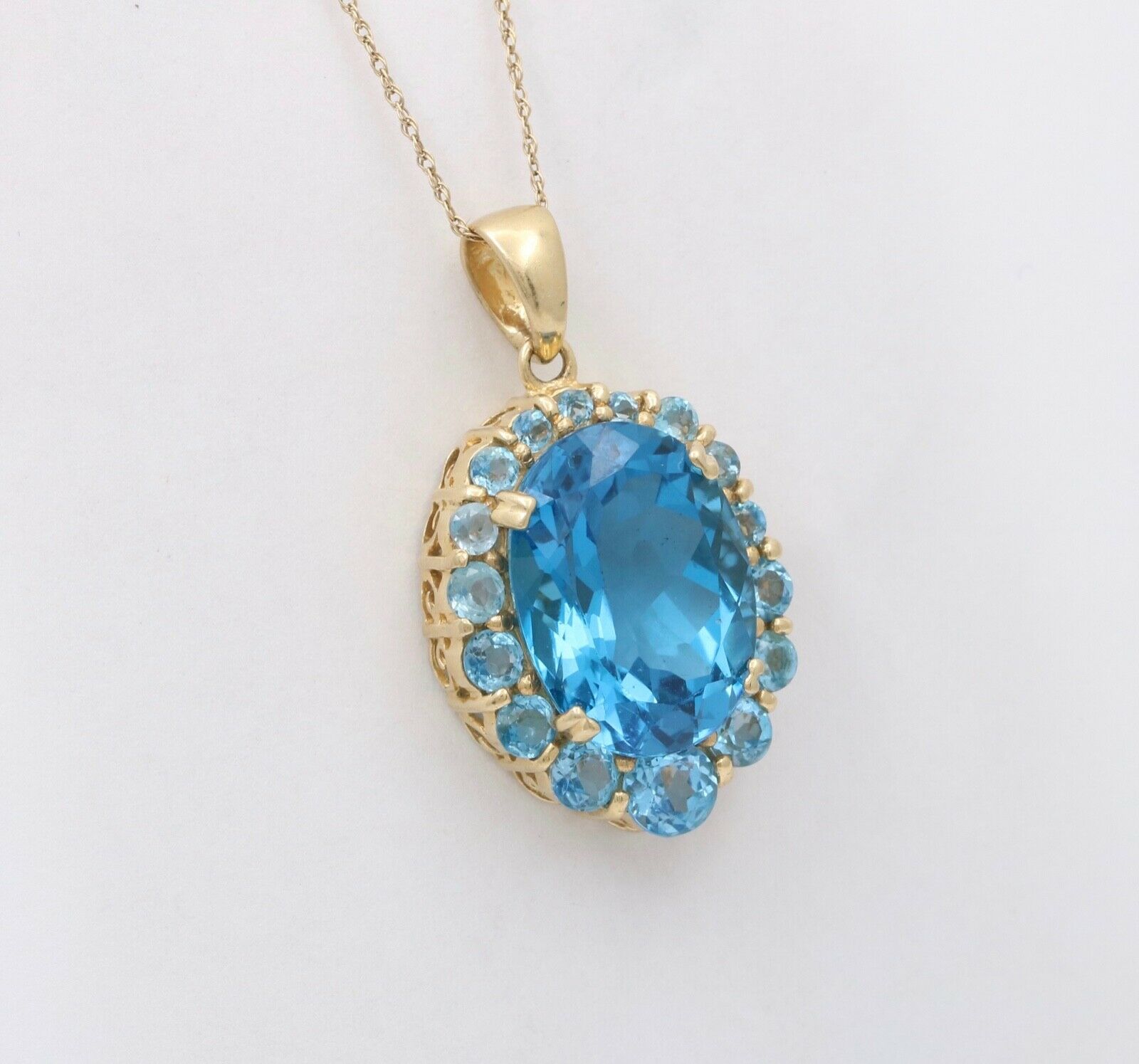 Vintage London Blue Topaz 14K Yellow Gold Pendant