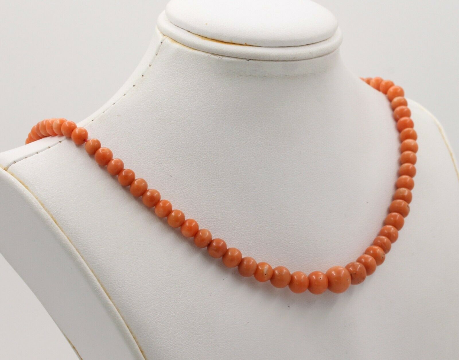 Vintage Graduated Coral Necklace With Gold Filled Lock