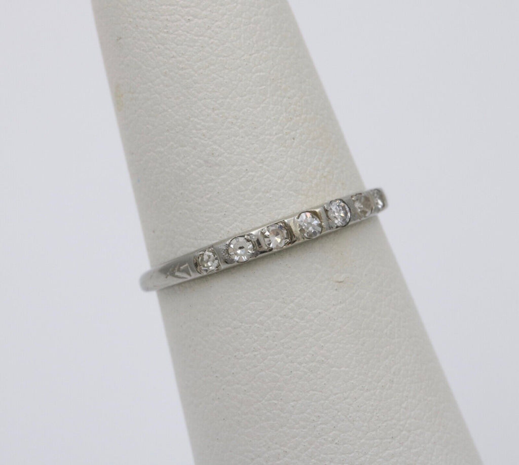 Art Deco 18K White Gold Diamond Ring