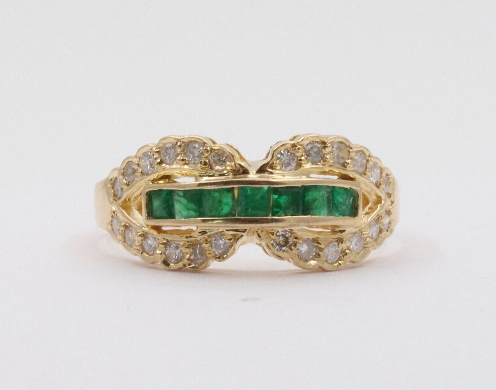 Vintage Infinity Diamond & Emerald Ring Band