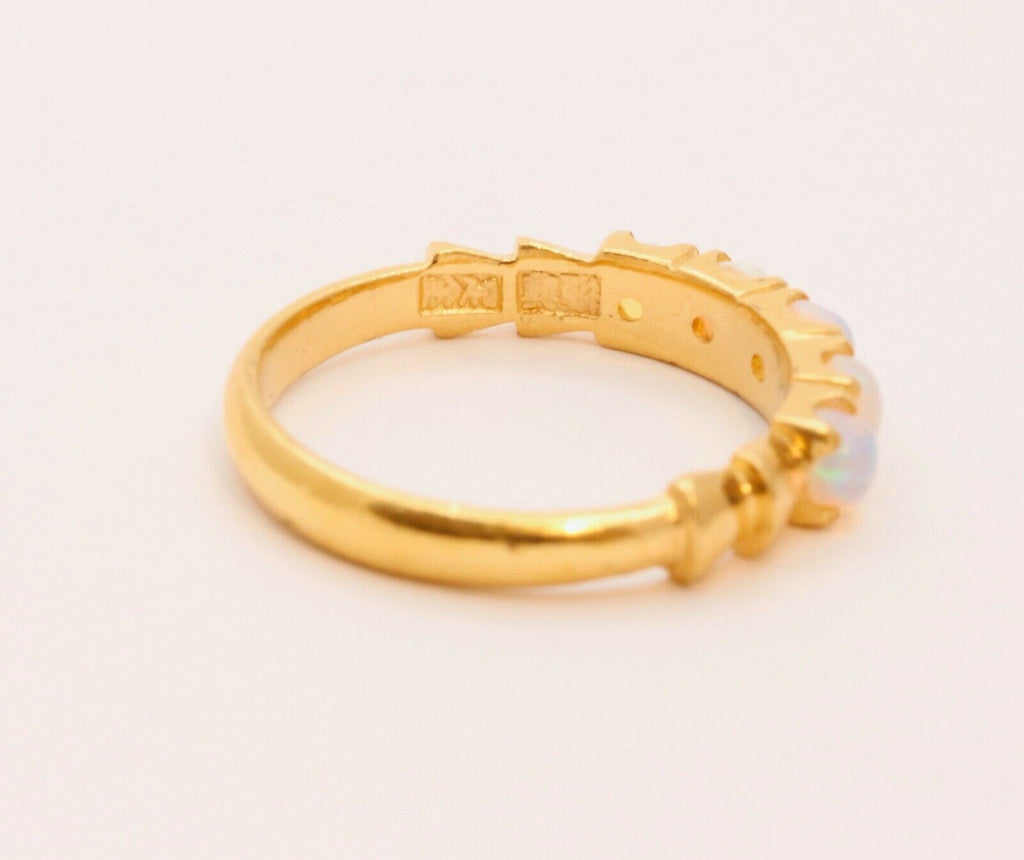 Vintage Ladies Natural Opals 22K Yellow Gold Ring