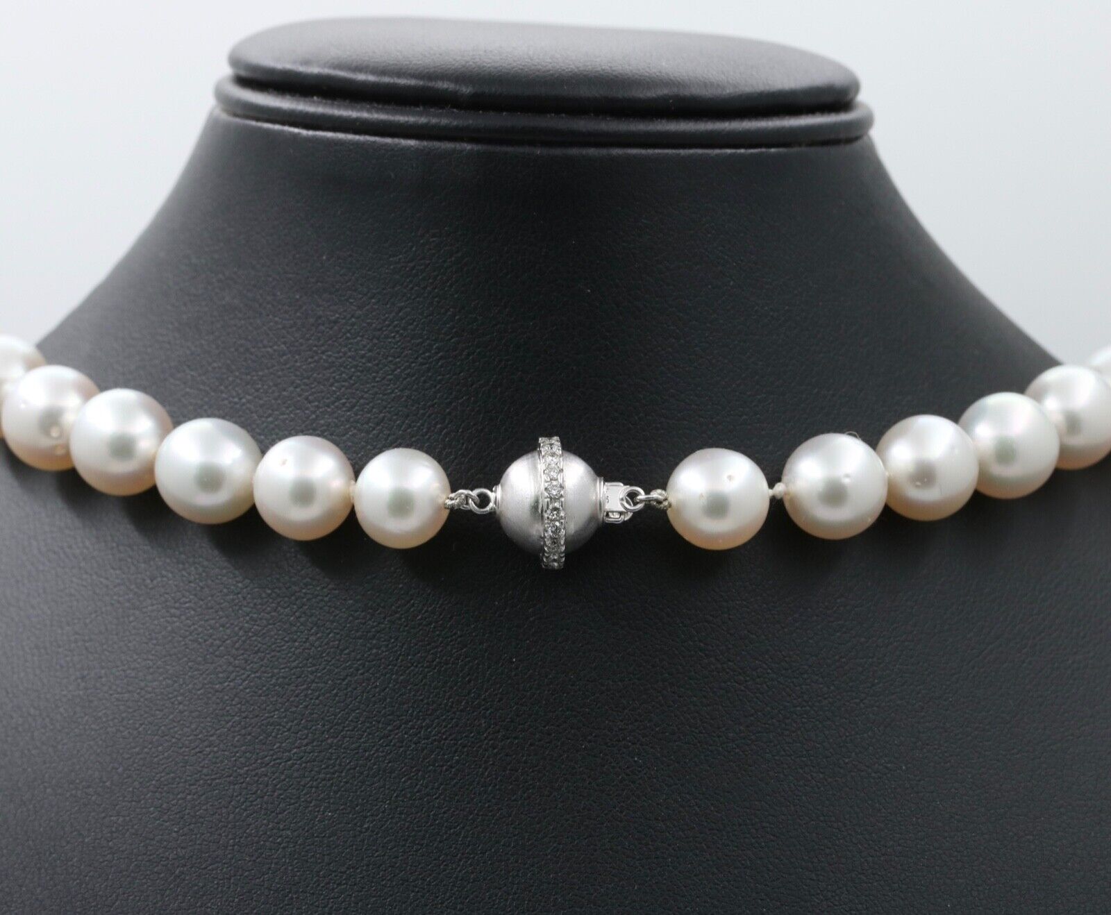 Vintage South Sea Pearl Diamonds 14K White Gold Necklace Choker