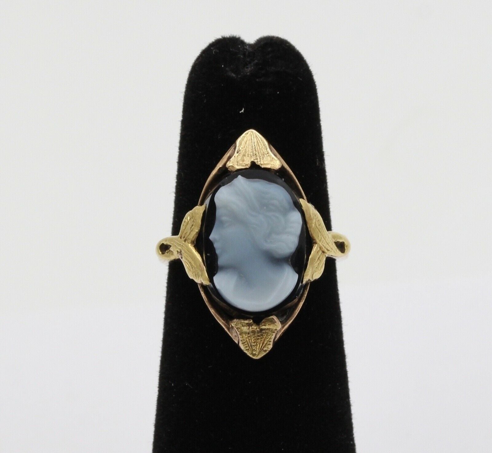 Art Nouveau Cameo Onyx 14K Yellow Gold Ring