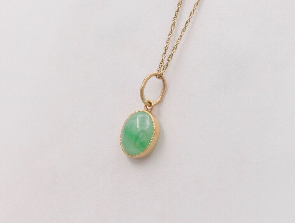 Vintage Jade 18K Yellow Gold Pendant