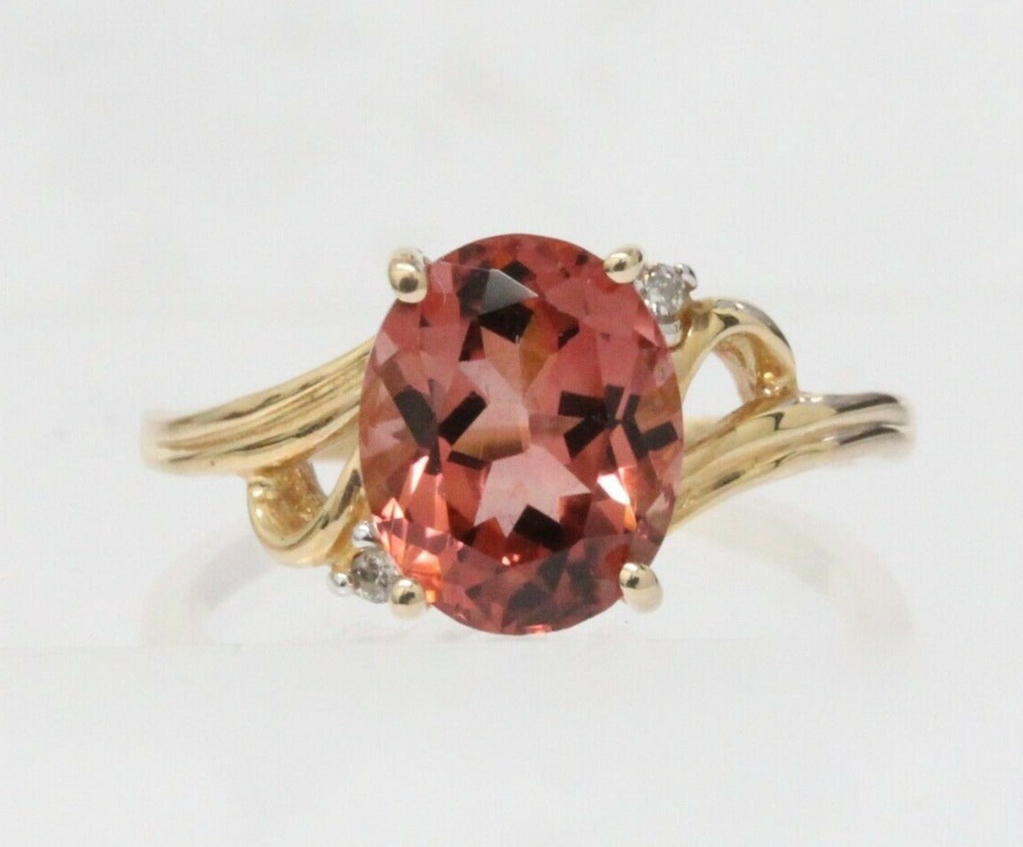 Vintage 14K Yellow Gold Tourmaline Diamond Ring