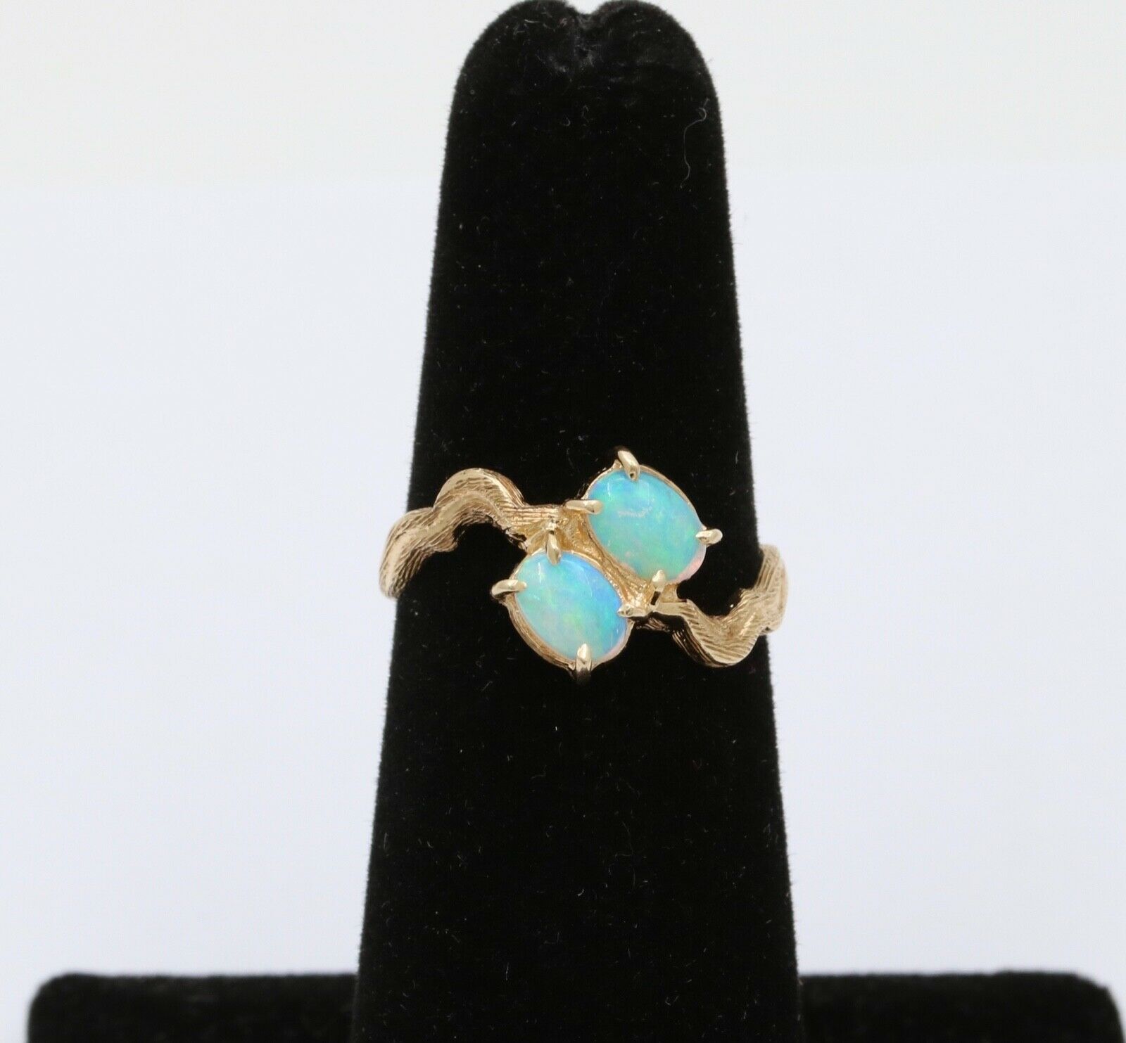 Vintage Opal Vine 14K Yellow Gold Ring
