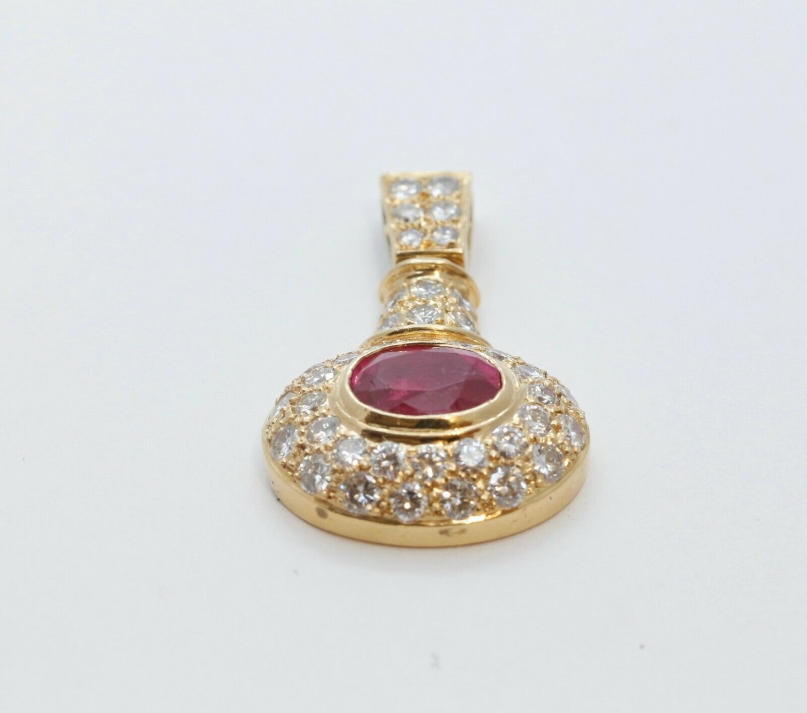 Vintage 18K Yellow Gold Diamond Pink Sapphire Pendent