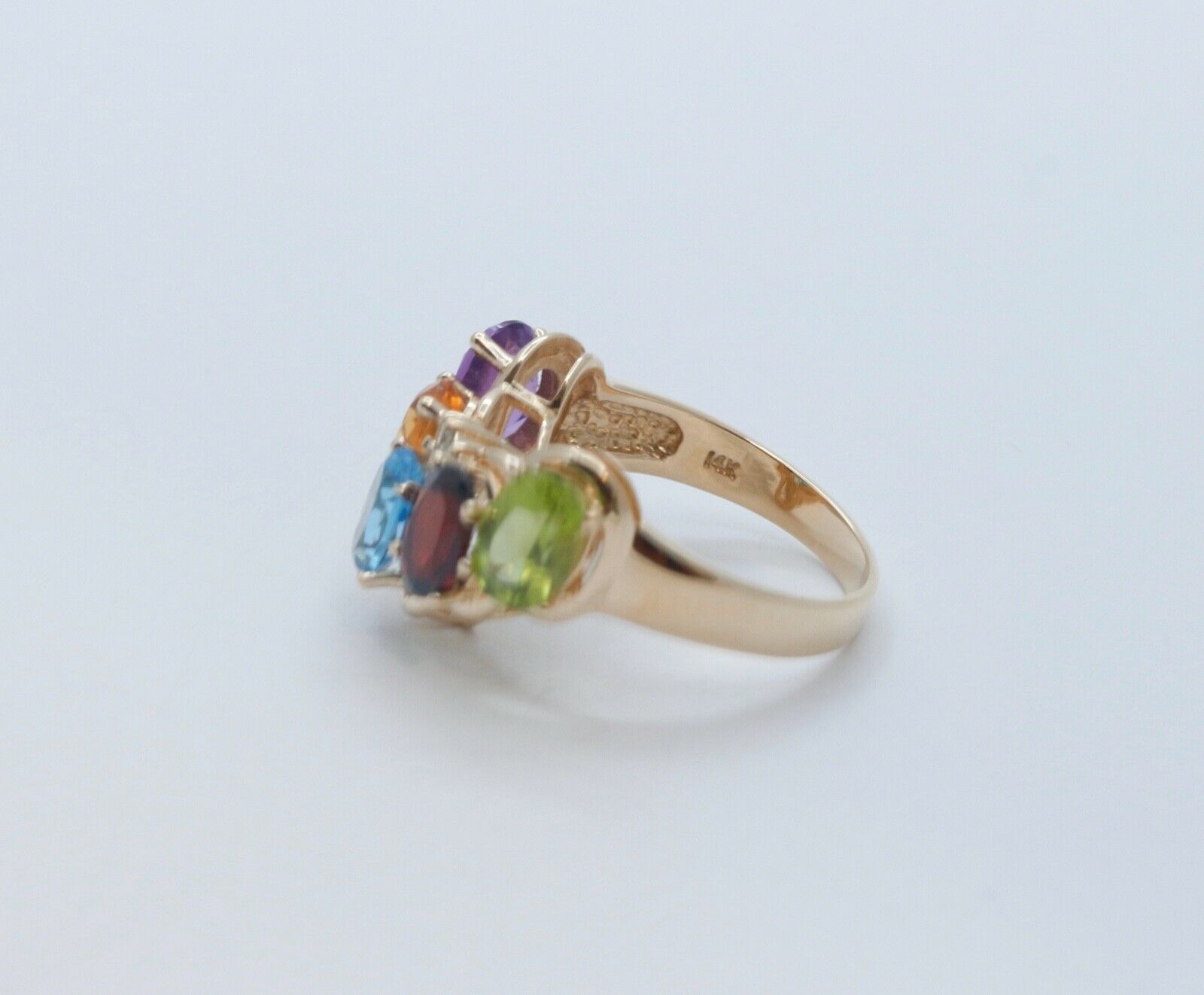 Beautiful Vintage Ladies 14K Yellow Gold Multi Stone Ring
