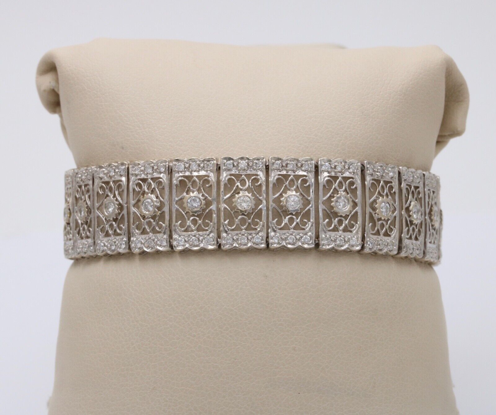 Art Deco Diamond 18K White Gold Filagree Bracelet