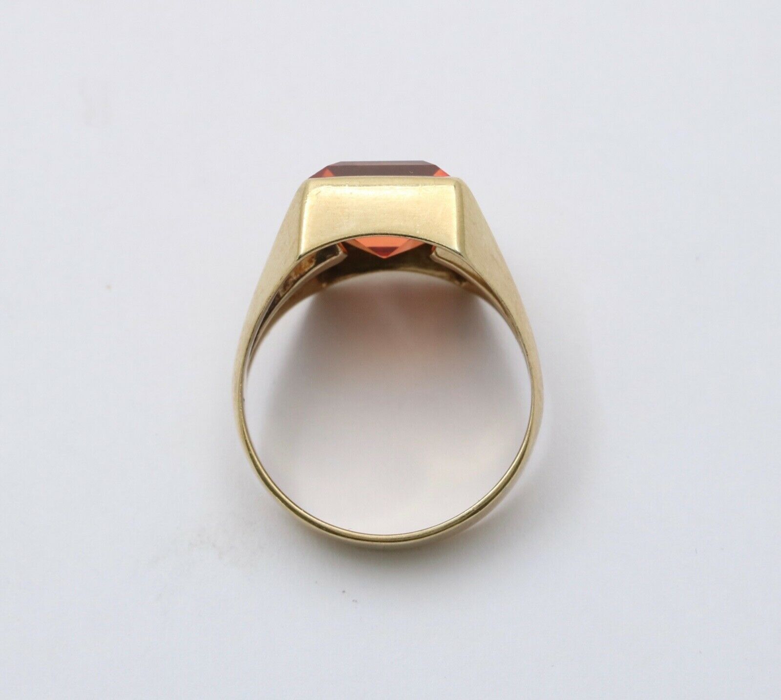 Beautiful Erie Basin Orange Stone 9K Yellow Gold Ring