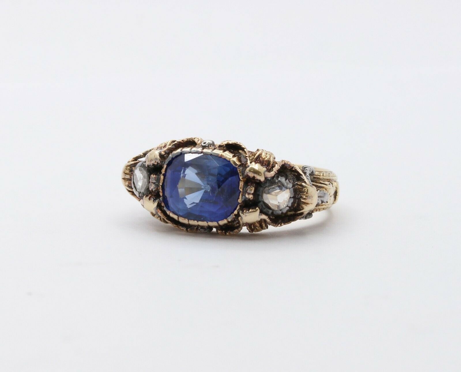Victorian 18K Yellow Gold Sapphire Diamond Ring