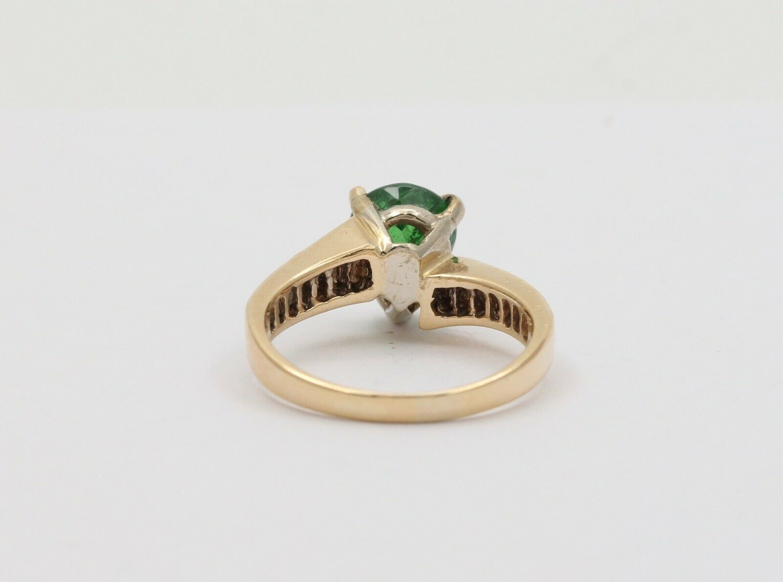Vintage 14K Yellow Gold Tsavorite Garnet Diamond Ring
