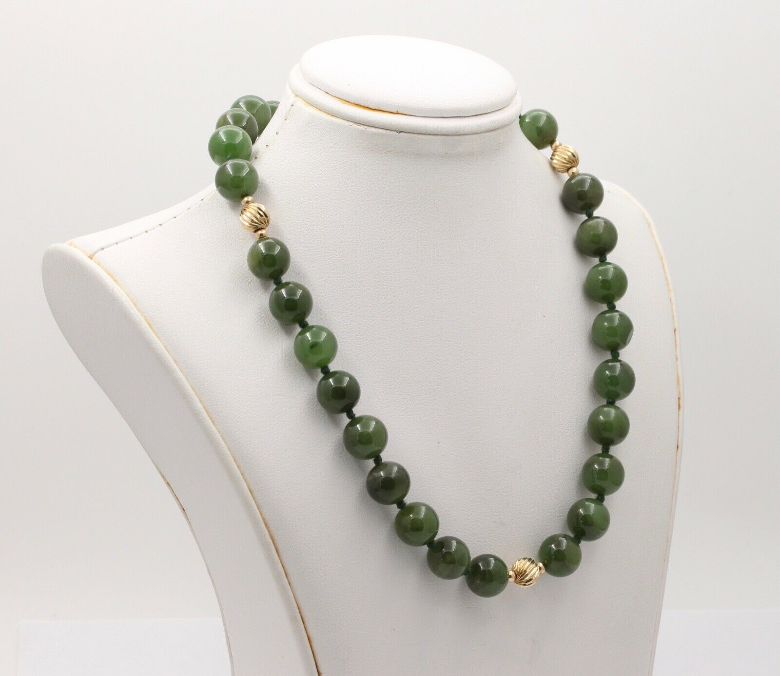Vintage Spinach Jade Beaded 14K Yellow Gold Necklace