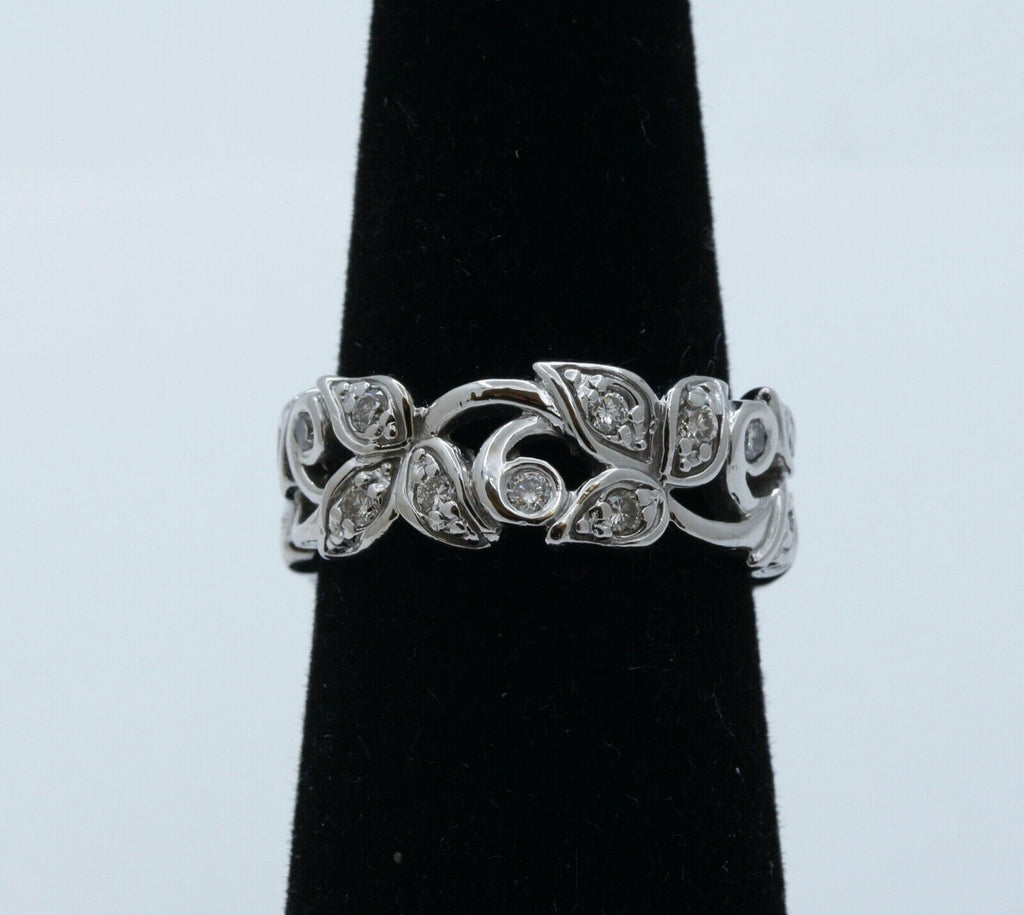 Vintage Clover Diamonds 14K White Gold Band Ring